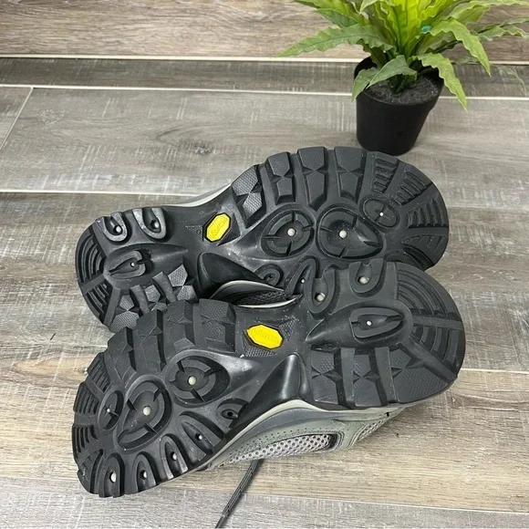 Vasque Olive Leather Nylon Low Top Hiking Shoe. Size 7 - Picture 8 of 11